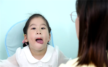 關于小孩語言矯正的幾個訓練方法